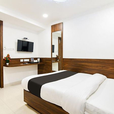 כלכותה Super Hotel O Eminent Hotel מראה חיצוני תמונה